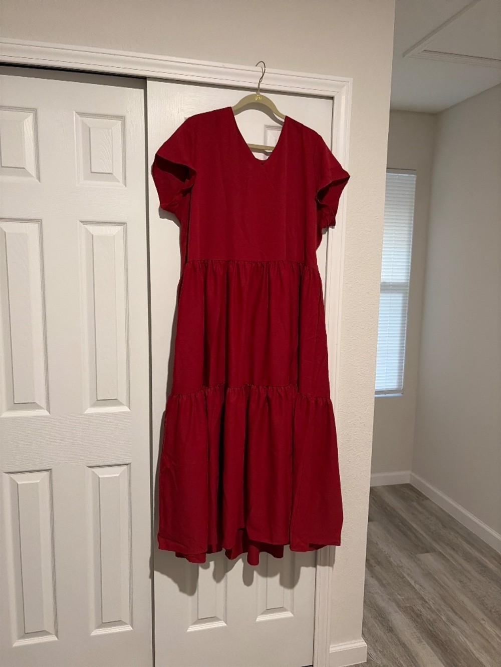 Red wine short sleeve dress